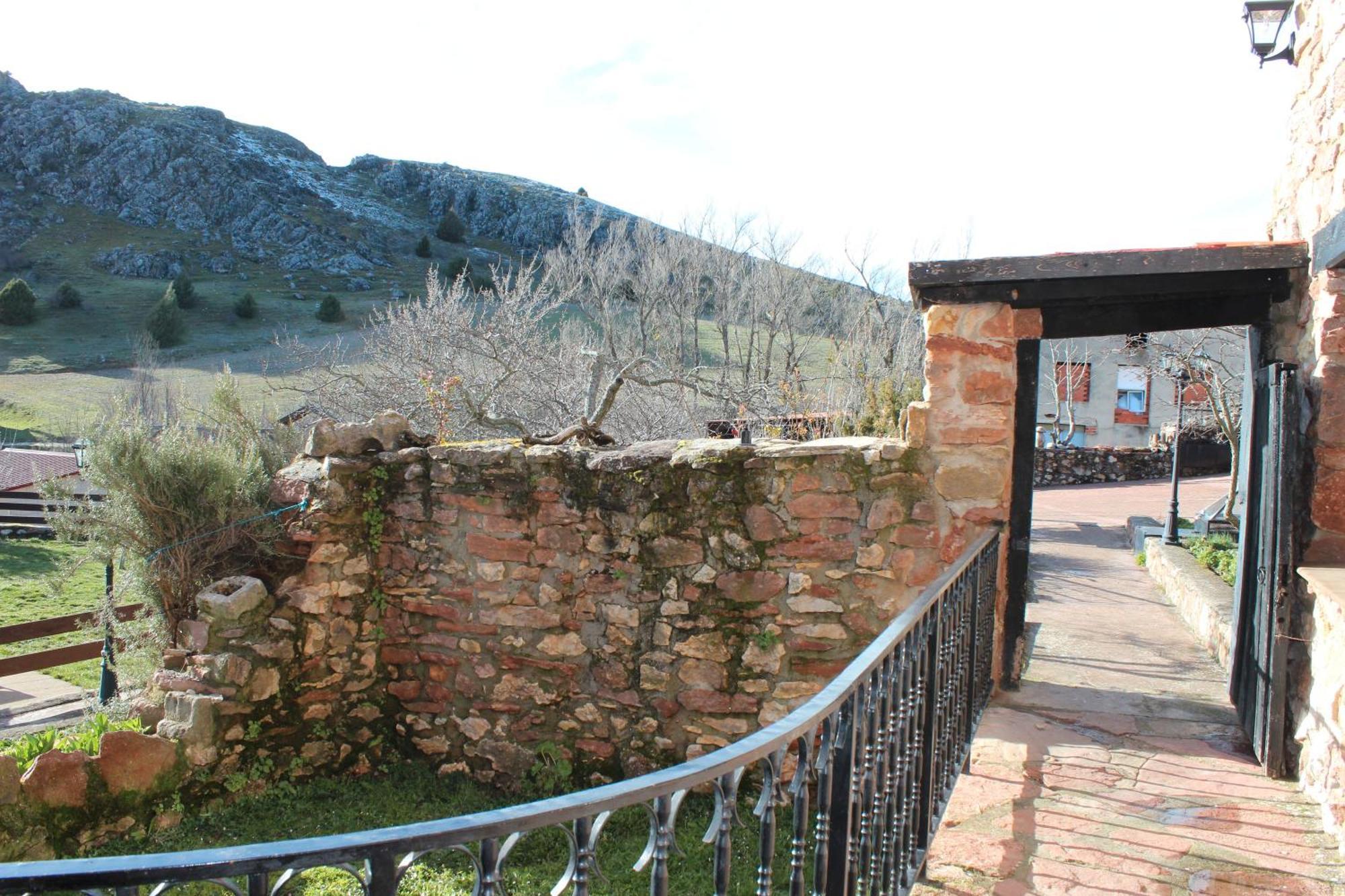 La Chimenea De Soria I Y I I Casa de hóspedes Espeja de San Marcelino Exterior foto