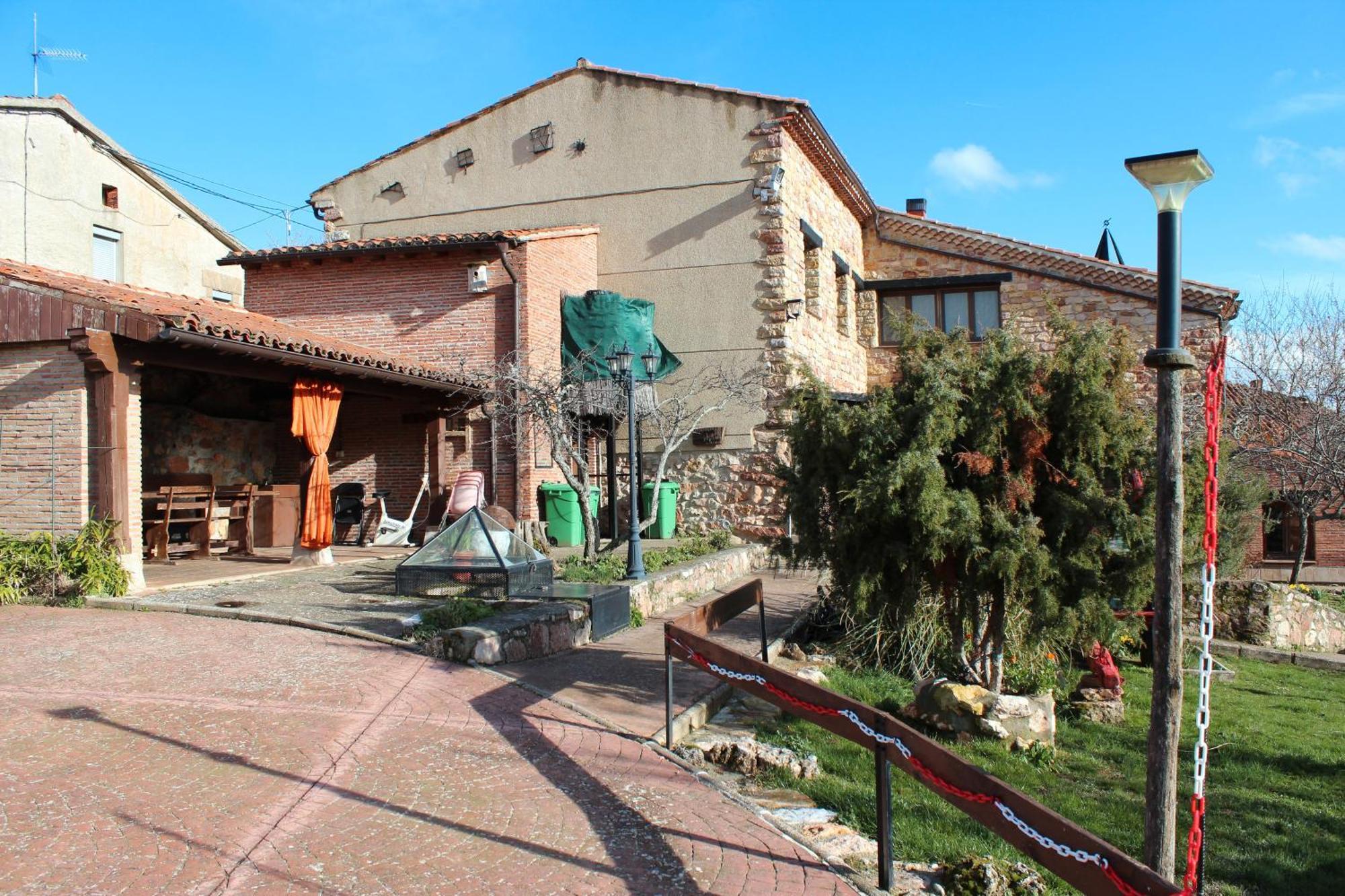 La Chimenea De Soria I Y I I Casa de hóspedes Espeja de San Marcelino Exterior foto