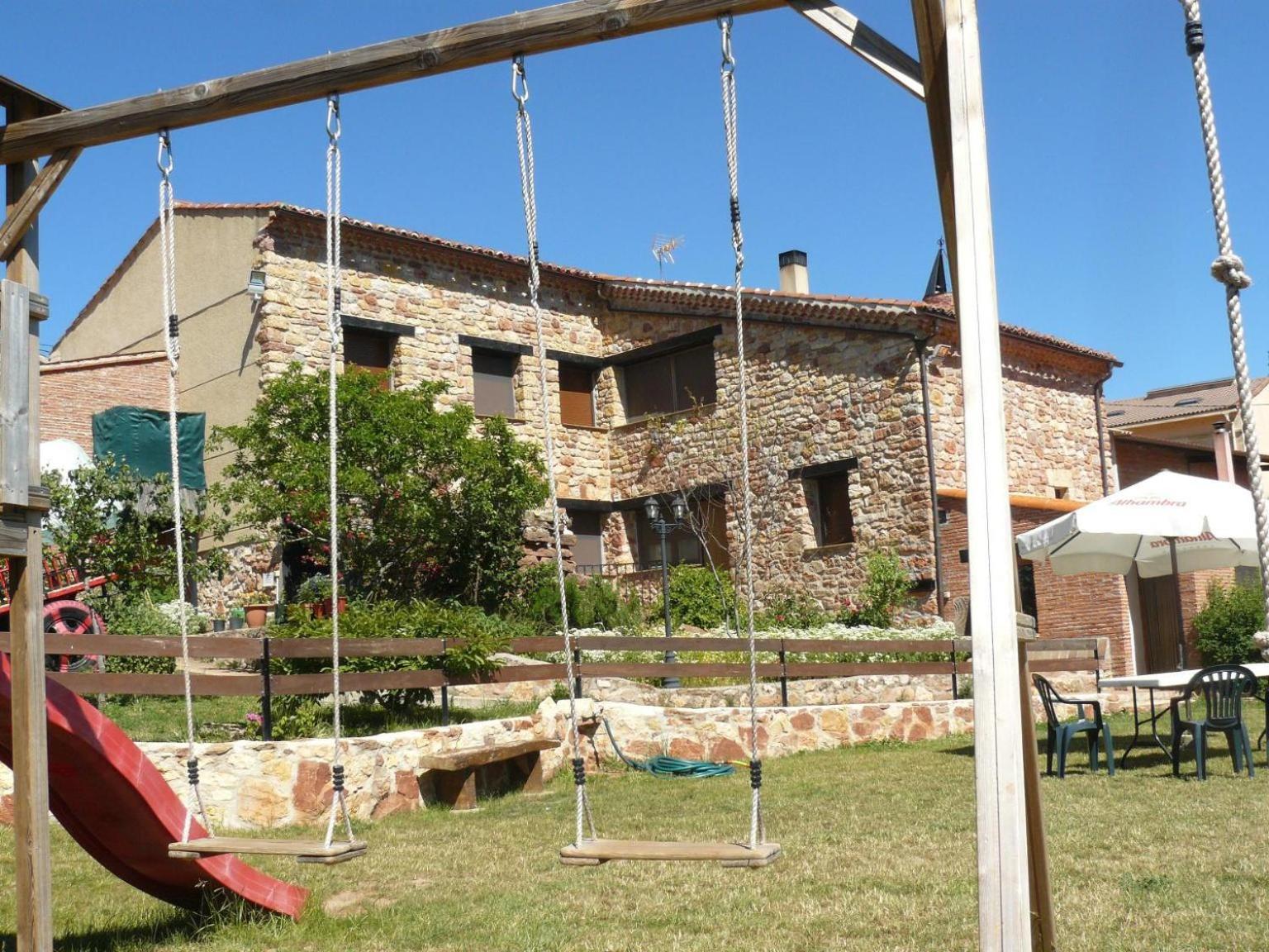 La Chimenea De Soria I Y I I Casa de hóspedes Espeja de San Marcelino Exterior foto