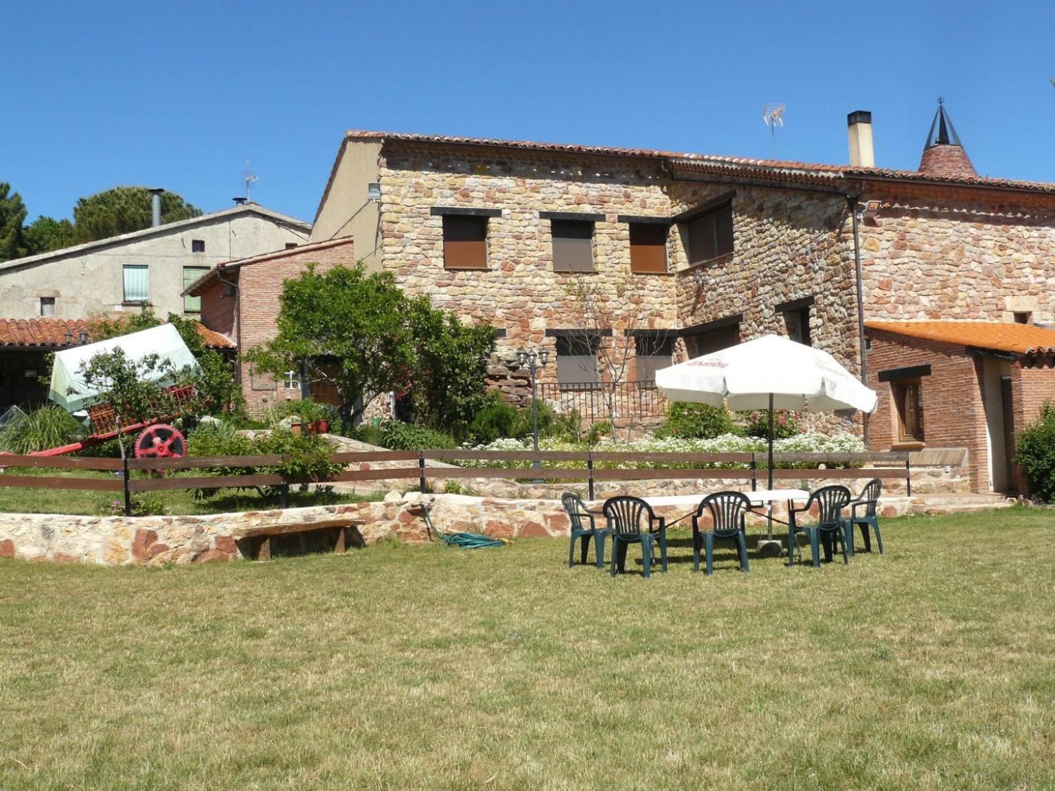 La Chimenea De Soria I Y I I Casa de hóspedes Espeja de San Marcelino Exterior foto